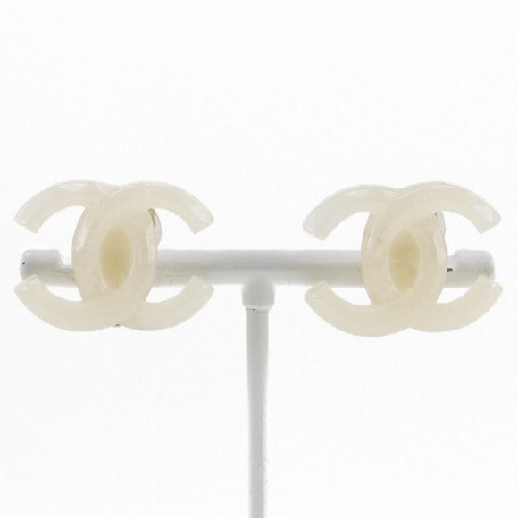 CHANEL COCO Mark Earring White plastic Women - Picture 1 of 6